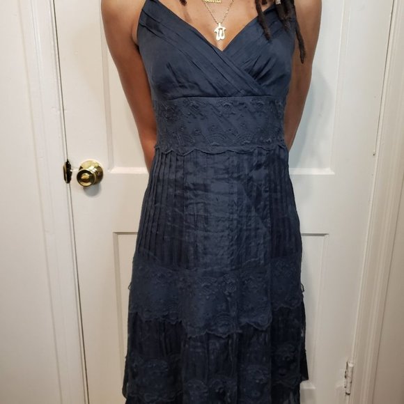 Ann Taylor Dresses & Skirts - Ann Taylor Petites lace tiered halter dress Sz. 0P